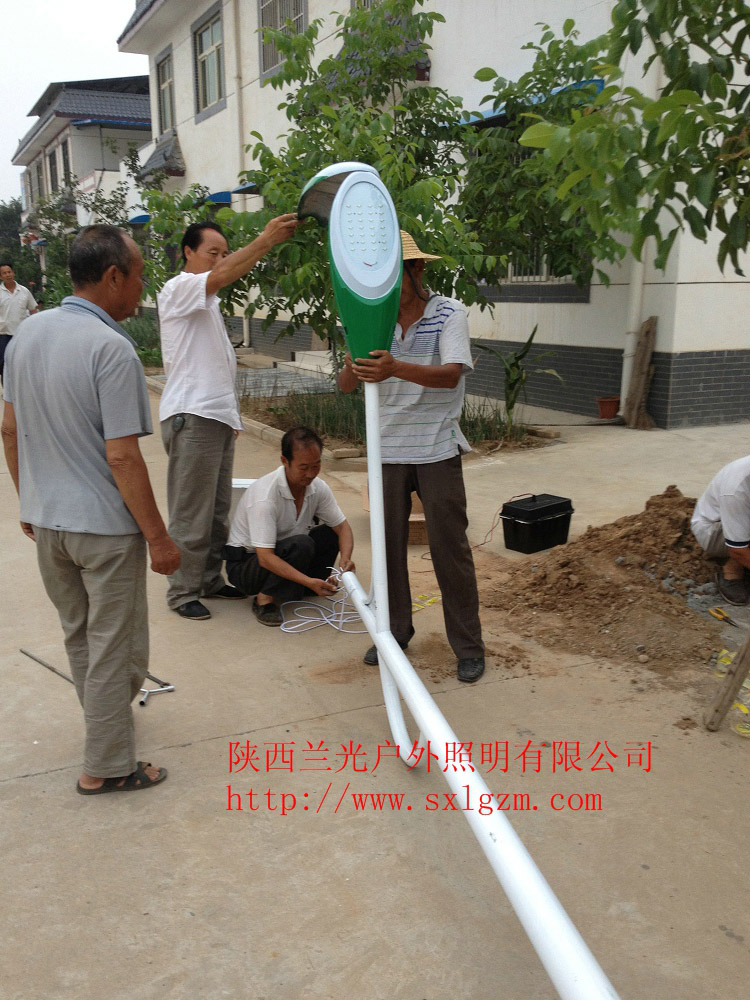 農(nóng)村太陽能路燈廠家 農(nóng)村太陽能路燈廠家