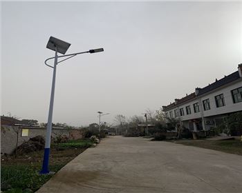 藍(lán)田縣熨斗村太陽能路燈項(xiàng)目
